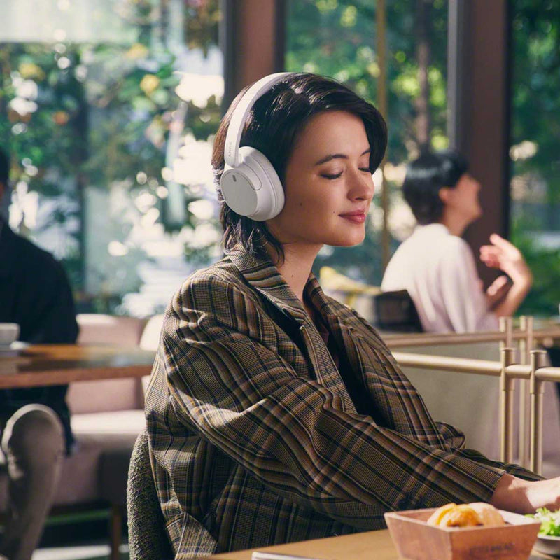 SONY WH-CH720N/WCE Wireless Noise Canceling Headphone | White سماعات راس سوني